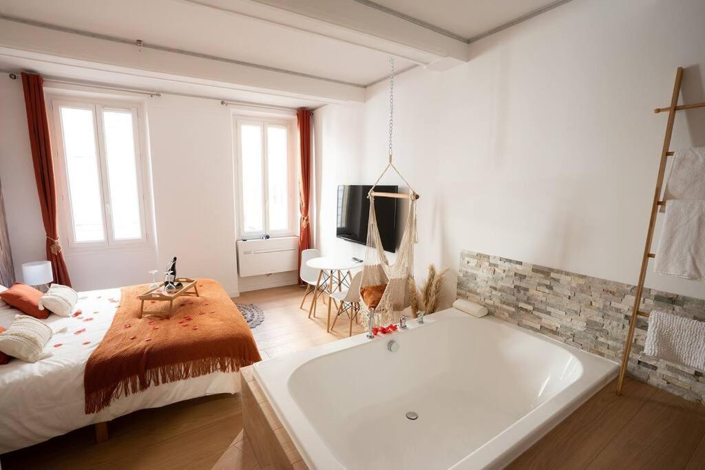 Ode A L'Amour : Studio Intimiste Toulon Exterior foto